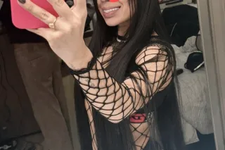 Your skinny, hot, appetizing g... - Image 4