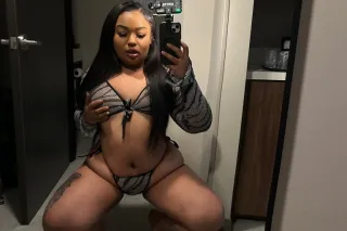 SPRINGFIELD INCALL✅T H I C K Filipina Muse🌹🌸🌹Cum make this tight pssy SQUIRT👅💦 - Image 5