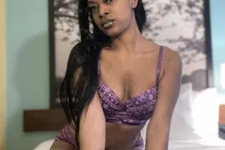 ↘LEAVING SOON✈ COme SEE ME BEFORE GONE 💕✅ - Image 2