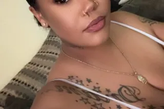 ASK ABOUT MY SPECIALS(INCALLS ONLY)🤤💯COME📲TAP IN WITH "THE REAL BACKSHOT QUEEN" AND GET SOAKED🌊🌊 CAN YOU SWIM🏊🏾 🏊🏾 BEAT THIS PUY TILL YOU CUM🫦🫦YES I SQUIRT!!! - Image 2