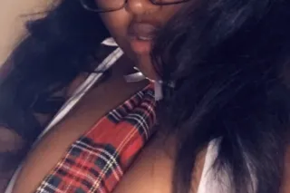 New in town No Bare 🚫✅Juicy tight wet holes i am to please baby ask about my 2 girl show 👯♀ Kinky funn - Image 3