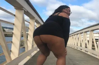 New in town No Bare 🚫✅Juicy tight wet holes i am to please baby ask about my 2 girl show 👯♀ Kinky funn - Image 4