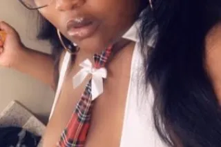 New in town No Bare 🚫✅Juicy tight wet holes i am to please baby ask about my 2 girl show 👯♀ Kinky funn - Image 1