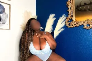 Alluring Presence for Passionate Moments and Deep Desire - Image 1