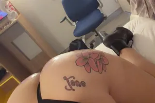 hola chico soy la tina recien yegada ss60 - Image 2