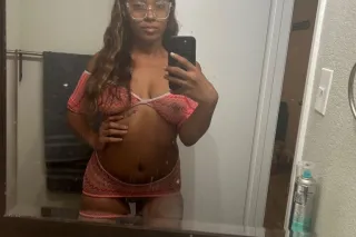 SUDUCTIVE AND SWEET COME TRY A CALI TREAT 🌴💦CAN I MELT UR STRESS AWAY 🥵🥴 - Image 3